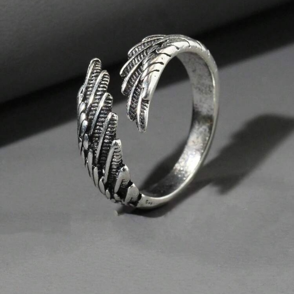 Elegant Angel  Wing Design Ring adjustable